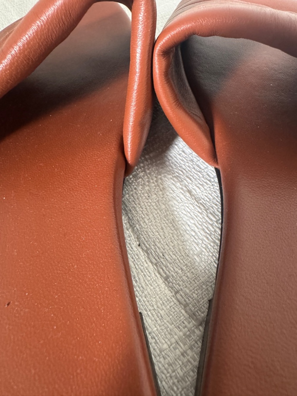 MCM Cognac Leather Slide Sandals Size 40 Made in Italy Logo Embossed - Picture 5 of 6